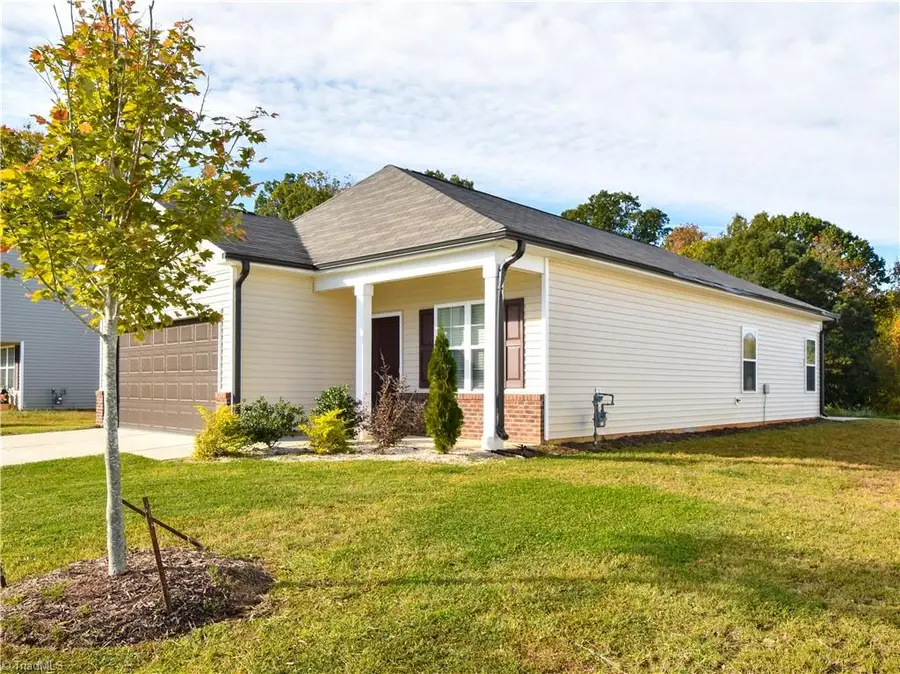 1548 Ever Spring Drive, Winston Salem, NC 27103 - Image #3