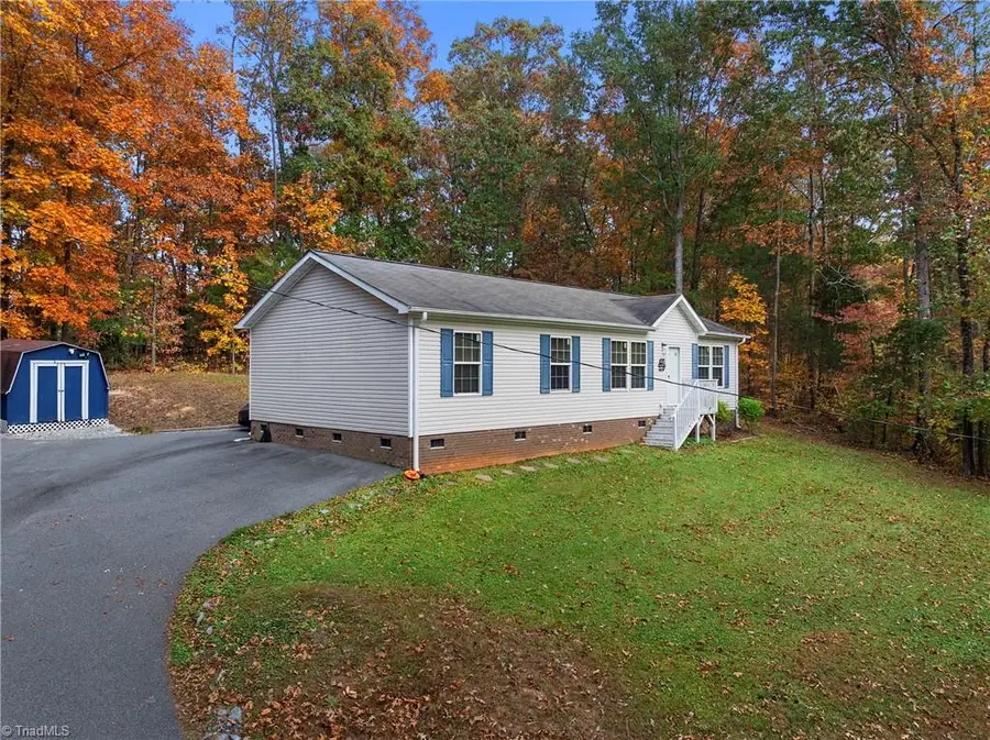 189 Panther Lane, Thomasville, NC 27360 - Image #3