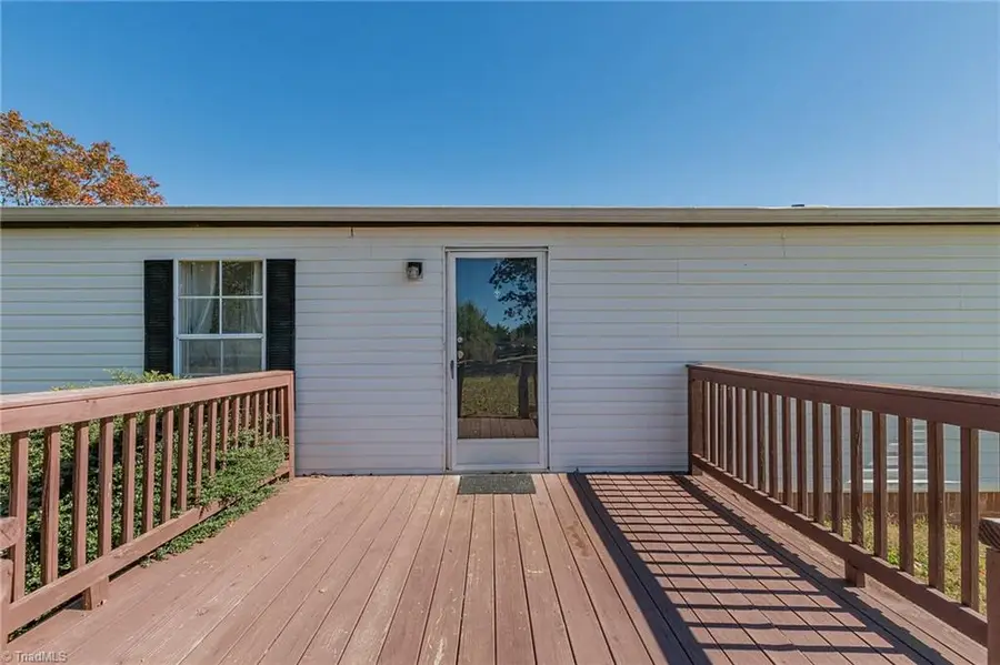 1085 Ashburn Drive, King, NC 27021 - Image #3