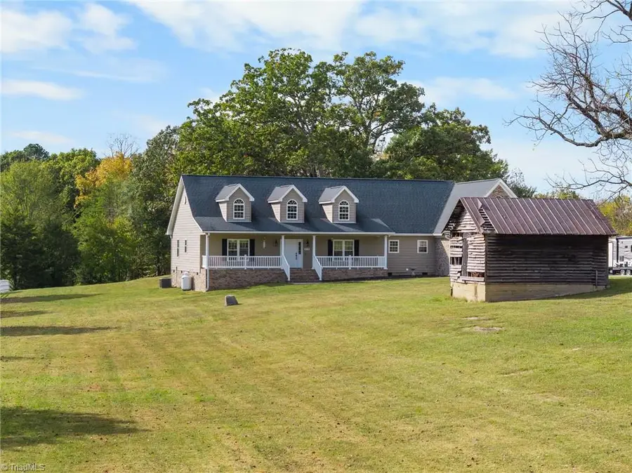 373 Luna Lane, Clemmons, NC 27012 - Image #3