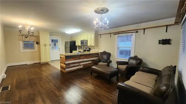 1890 Chickasha Drive, Pfafftown, NC 27040