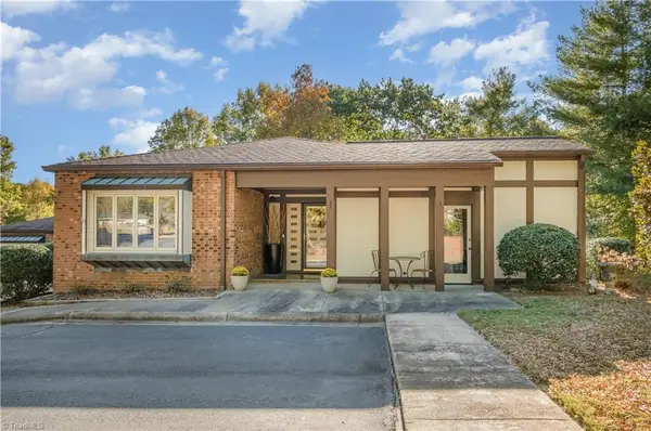 1127 Gatehouse Road, High Point, NC 27262