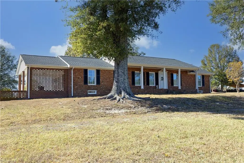 1067 Mccray Road, Burlington, NC 27217 - Image #1