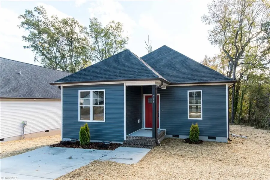 909 Franklin Street, Thomasville, NC 27360 - Image #3