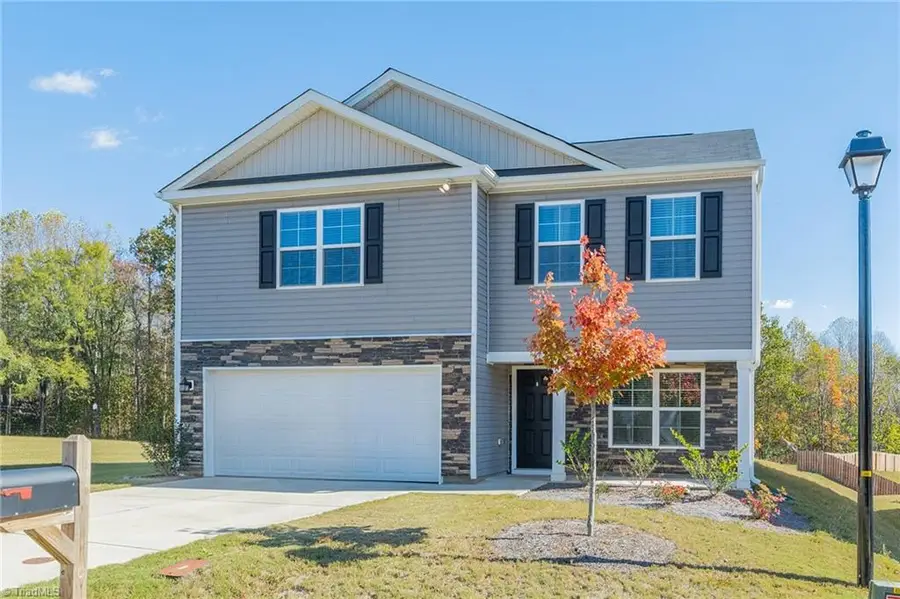 109 Carriage Cove Circle, Mocksville, NC 27028 - Image #3
