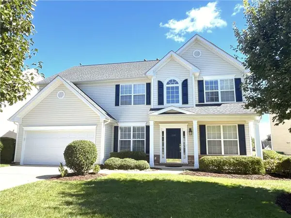 1349 Pondhaven Drive, High Point, NC 27265