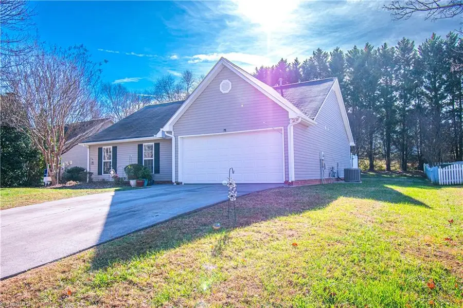 2818 Bridgeport Drive, Winston Salem, NC 27103 - Image #2