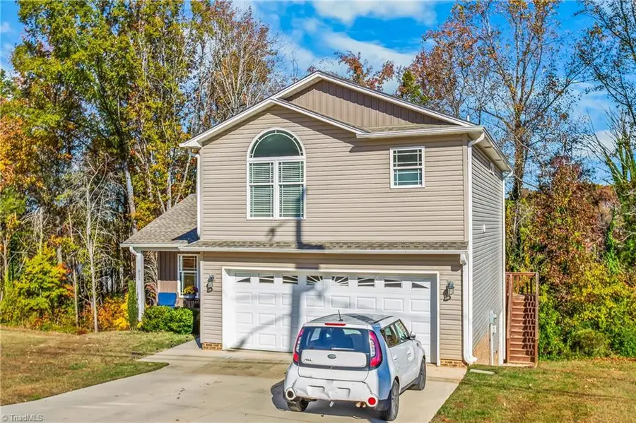 512 Evergreen Trail, Thomasville, NC 27360 - Image #3