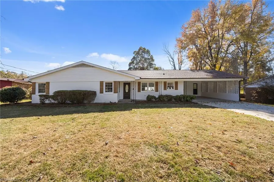 712 Diana Drive, Thomasville, NC 27360 - Image #2