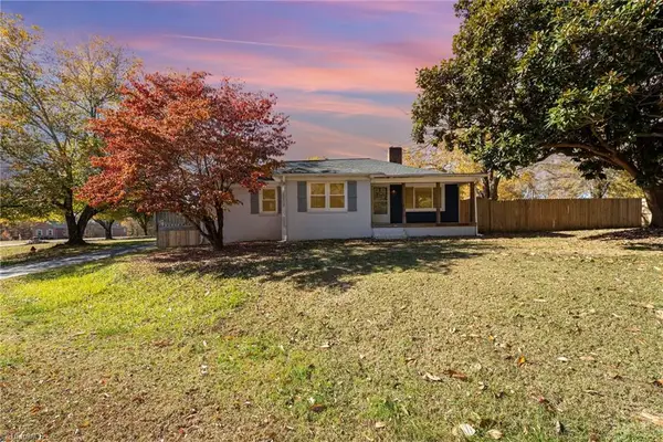 1346 Robbins Road, Winston-Salem, NC 27107