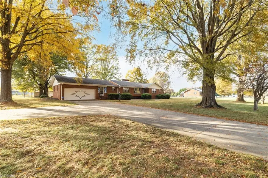 1898 Us Highway 29 Bus, Reidsville, NC 27320 - Image #2