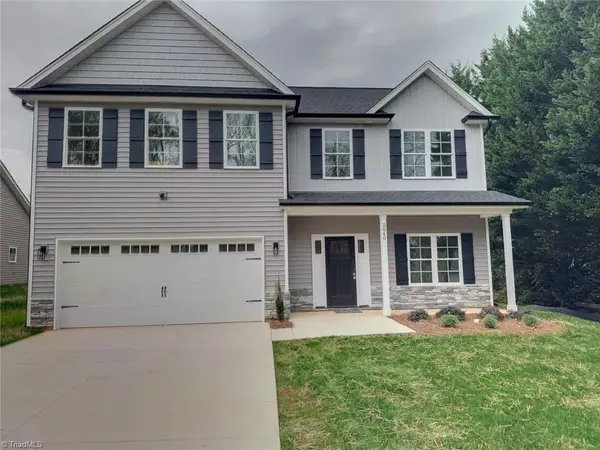 5040 Whitewood Lane, Winston-Salem, NC 27104