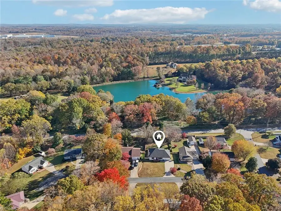 2004 Sunrise Circle, Lexington, NC 27295 - Image #3