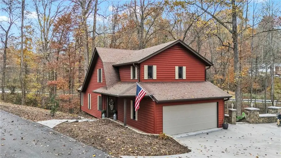 139 Alpine Drive, Wilkesboro, NC 28697 - Image #2