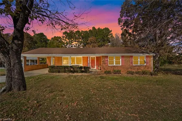 1835 Greentree Road, Burlington, NC 27217