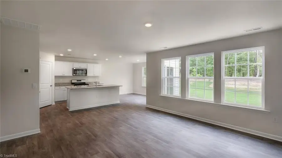 1628 Faircrest Lane, Greensboro, NC 27406 - Image #2