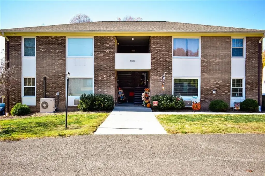 1707 N Main Street #Apt 2, Mount Airy, NC 27030 - Image #1