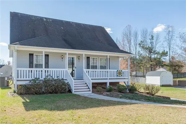 637 Sunset Ridge Lane, Lexington, NC 27295