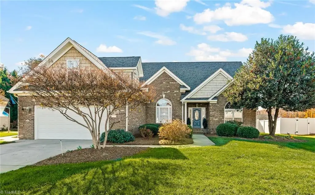 3196 Knoll Ridge Drive, Walkertown, NC 27051 - Image #1