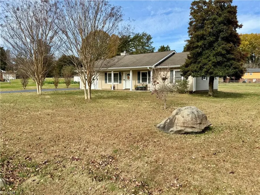 3867 Yarbrough Avenue, Winston Salem, NC 27106 - Image #3