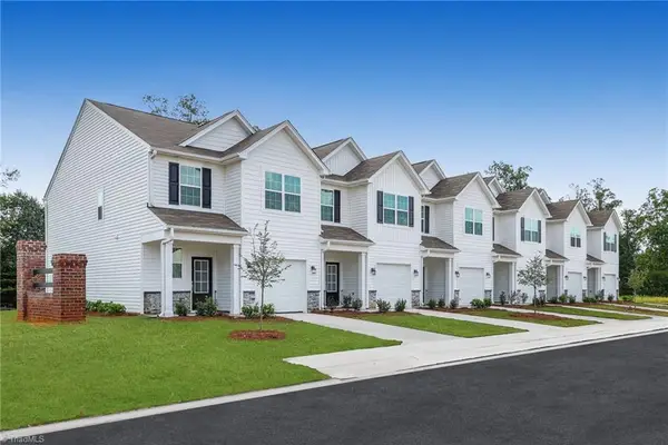 1852 Pheasant Trace Circle, Kernersville, NC 27284