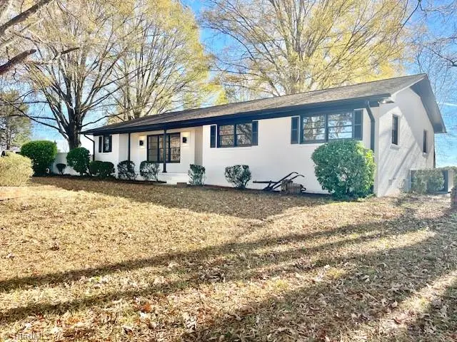 1942 Flat Rock Road, Reidsville, NC 27320 - Image #3