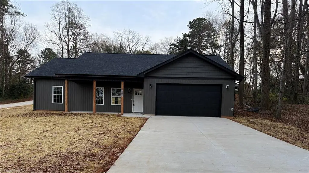 2328 Summerlin Street, Winston Salem, NC 27103 - Image #1