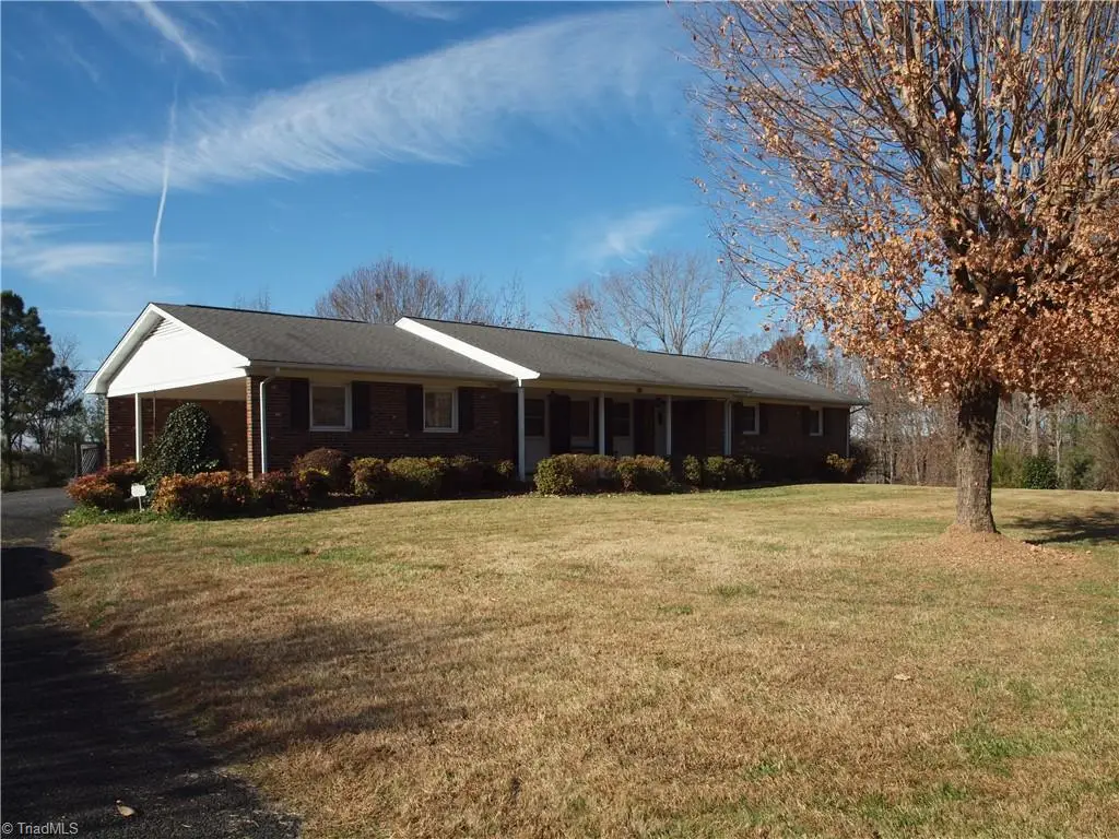 206 Oak Leaf Road, Asheboro, NC 27205 - Image #1