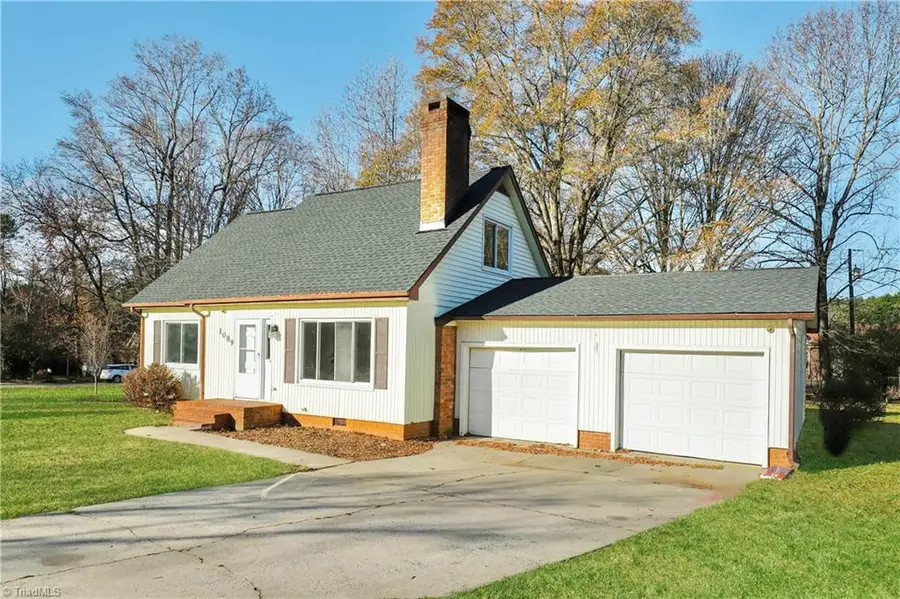 1089 Valley Drive, Graham, NC 27253 - Image #3