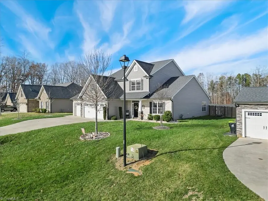 126 Gracie Lane, Clemmons, NC 27012 - Image #2