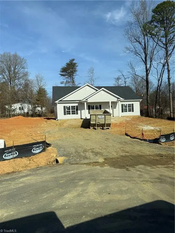 1015 Fairfield Drive, Yadkinville, NC 27055 - Image #3