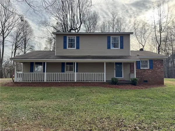 656 Hills Presbyterian Church Road, Pilot Mountain, NC 27041