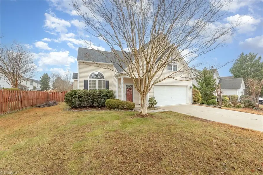 3929 Lake Meadow Drive, Jamestown, NC 27282 - Image #2