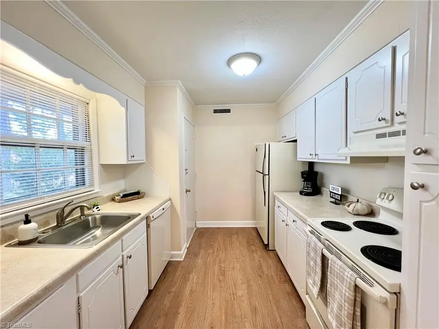 2970 Carriage Drive, Winston Salem, NC 27106 - Image #3