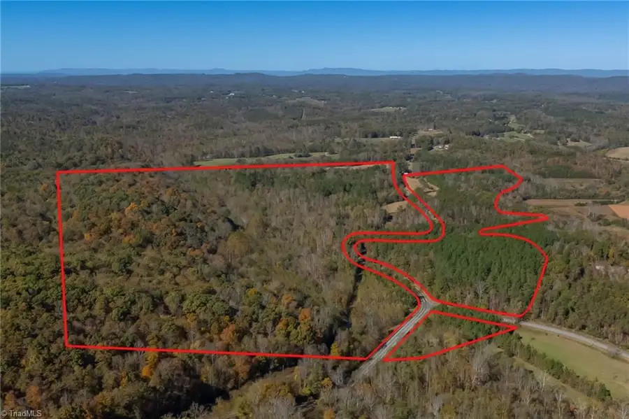 3364 Nc Highway 66 N, Westfield, NC 27053 - Image #2