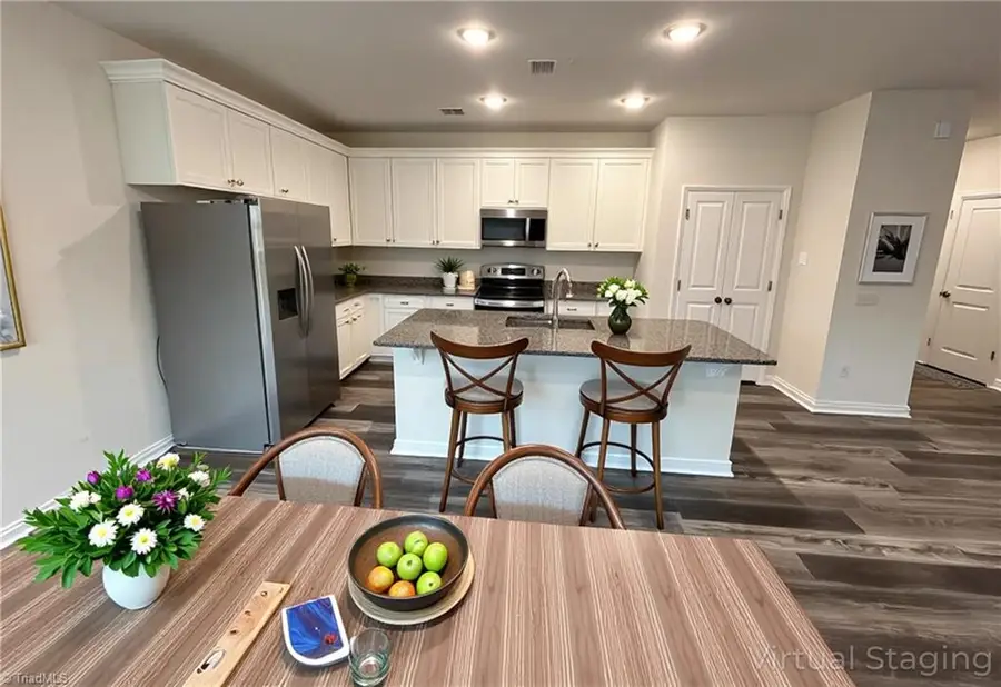 578 30th Avenue Circle Ne, Hickory, NC 28601 - #2