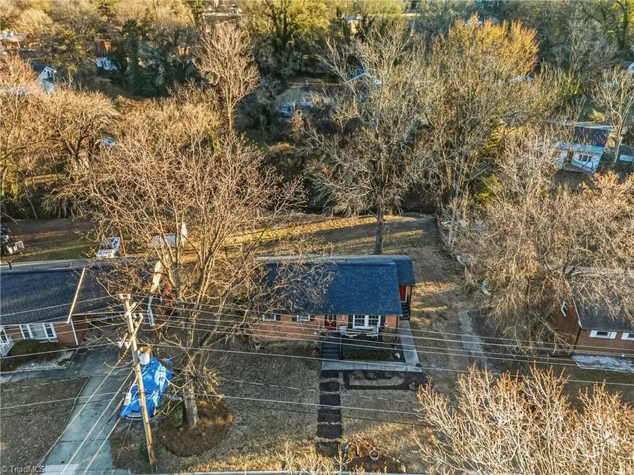 1111 Morningside Drive, Burlington, NC 27217 - Image #2