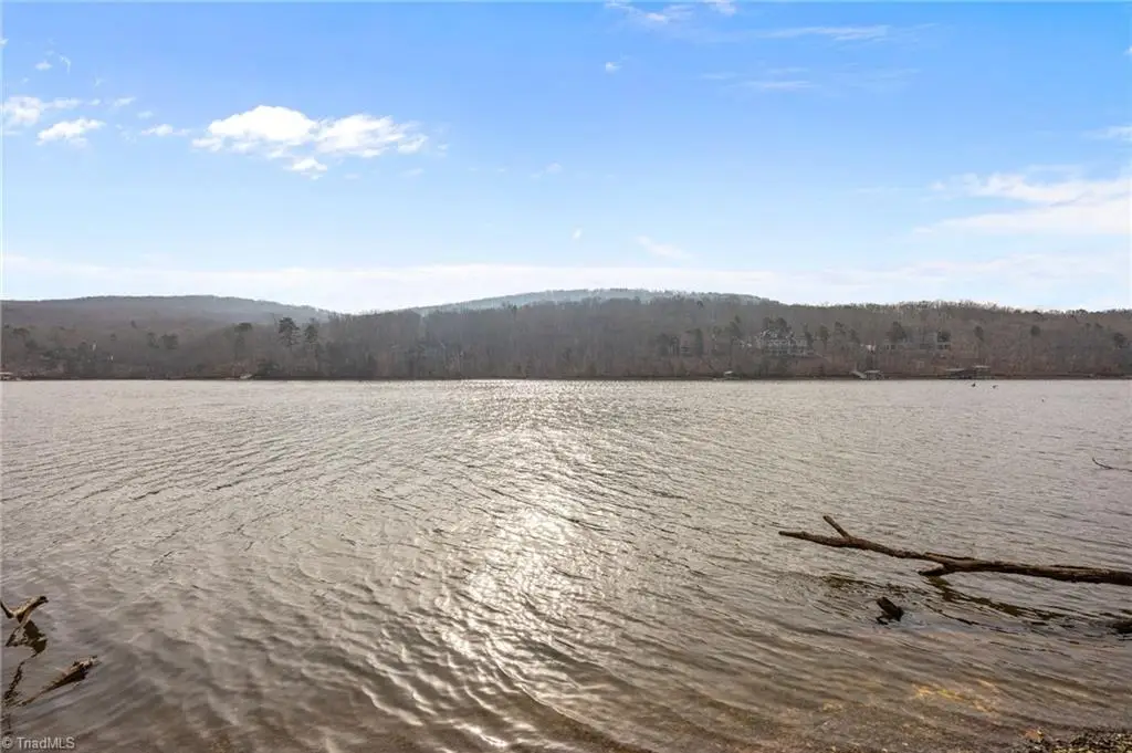 497 Harbor Drive W, Lexington, NC 27292 - Image #1