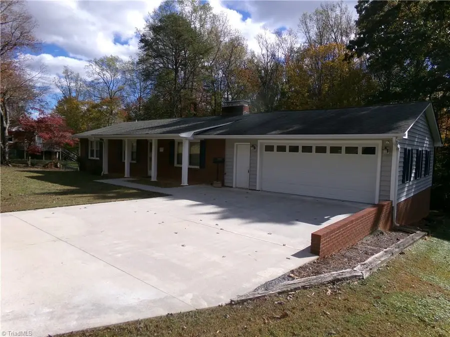 3850 Whitehaven Road, Winston Salem, NC 27106 - Image #2