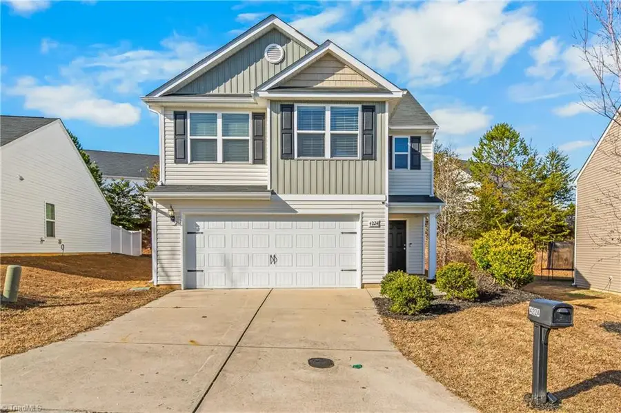 4224 Piedmont Farms Way, Winston Salem, NC 27107 - Image #3
