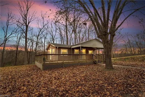 121 Pinewood Acres Drive, Greensboro, NC 27405