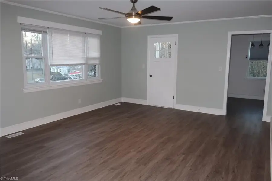 325 Courtland Terrace, Burlington, NC 27217 - Image #2