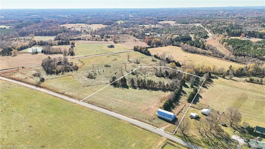 6654 Phillippi Road, Liberty, NC 27298 - Image #2