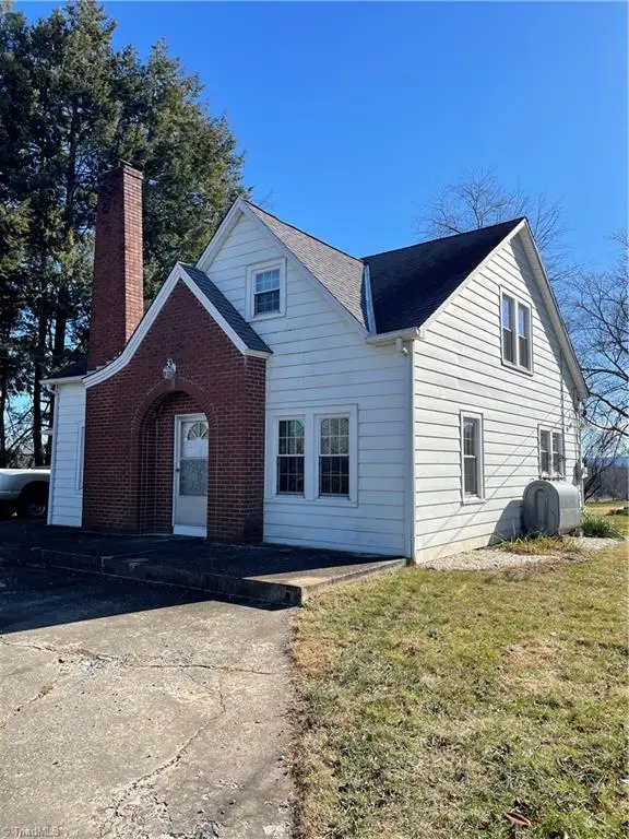 4105 Boone Trail, North Wilkesboro, NC 28659 - Image #1