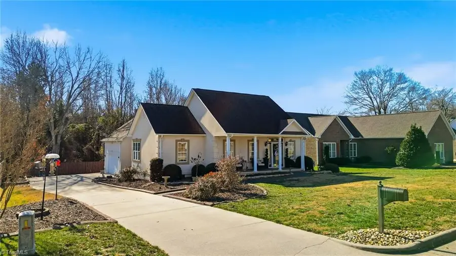 302 Alison Lane, Archdale, NC 27263 - Image #2