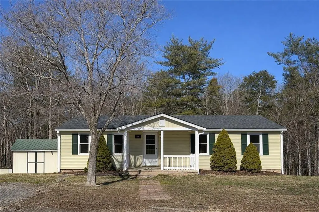 333 Sandy Flats Road, North Wilkesboro, NC 28659 - Image #1