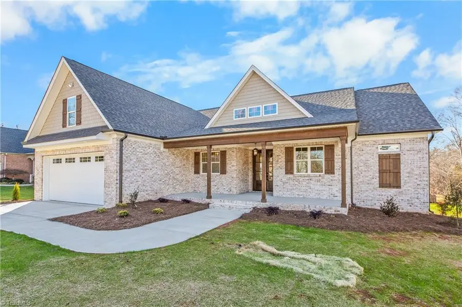 130 S Madera Drive, Mocksville, NC 27028 - Image #2