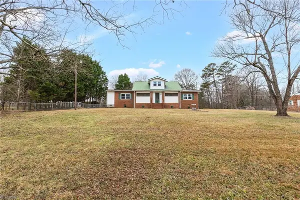 1020 Lacy Lane, Walnut Cove, NC 27052