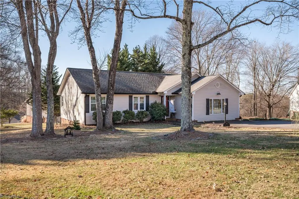 710 Saddle Drive, Pilot Mountain, NC 27041 - Image #1