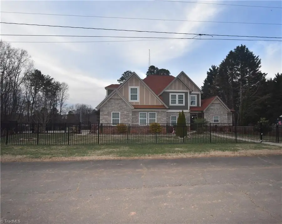 1413 Bancroft Street, Winston Salem, NC 27127 - Image #2